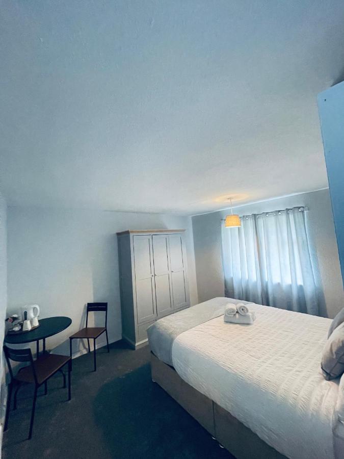 II Comfortable Room, Shared House 앨몬즈버리 외부 사진